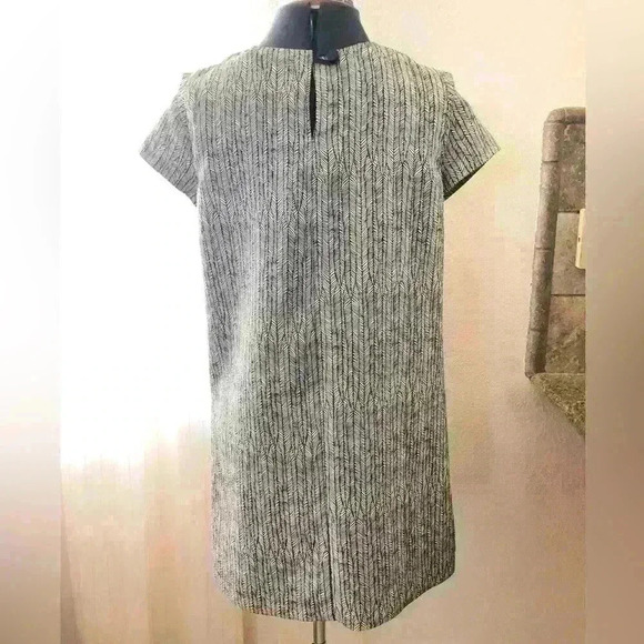 ZARA Basic Collection Black and White Geometric V front short sleeve dress Large - Picture 3 of 11